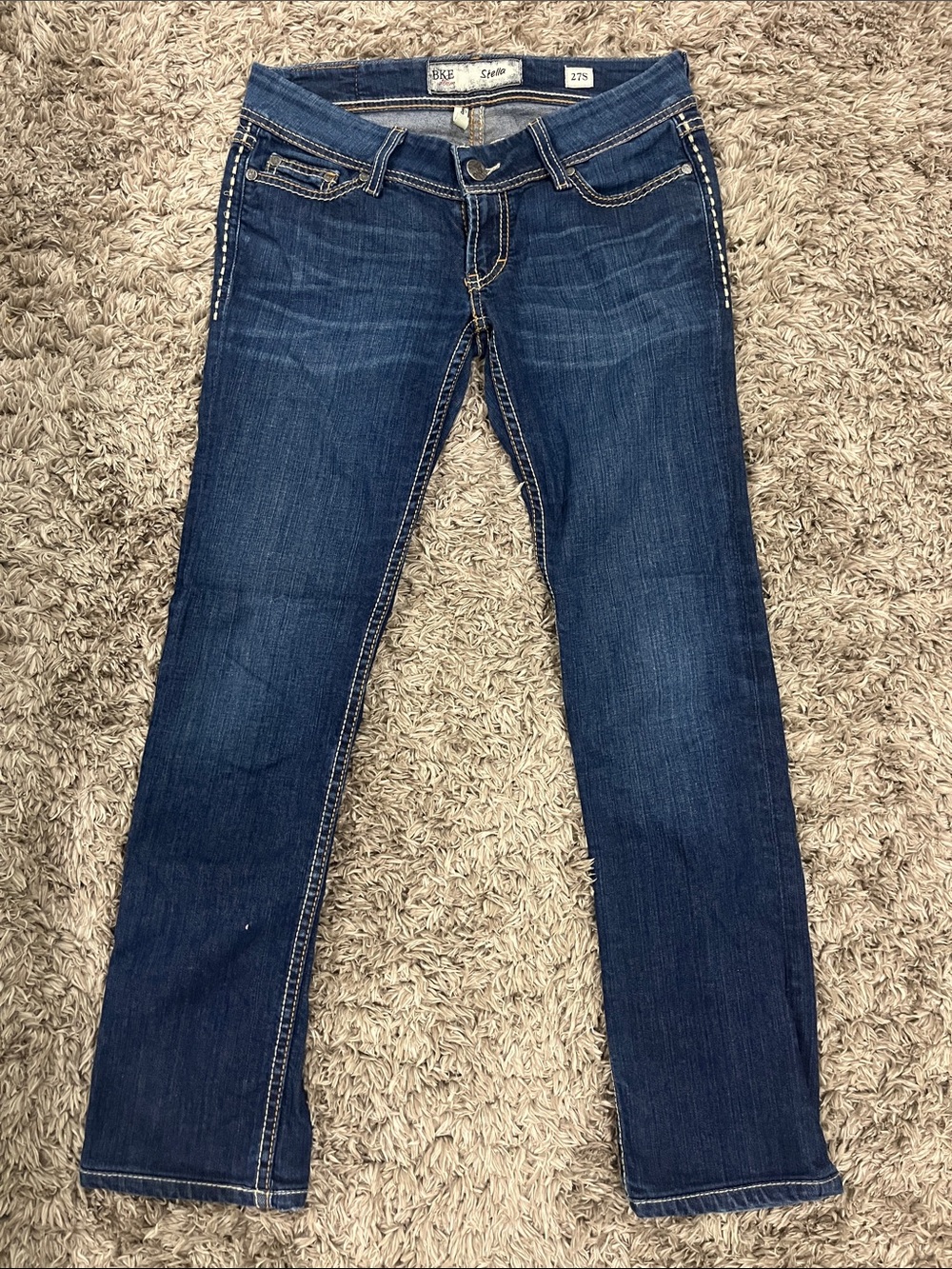 BKE Women’s Dark Blue Straight-Leg Jeans.   Stella
